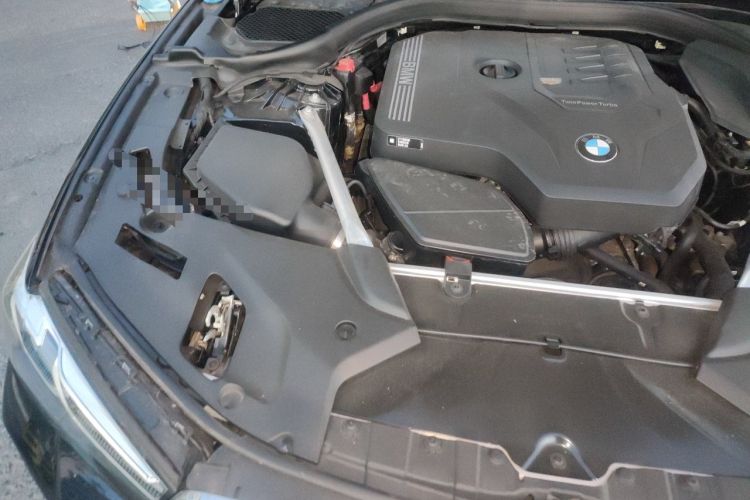 Used BMW 5 Series 2022 Second Facelift 530i M Sport Package Engine Bay Right