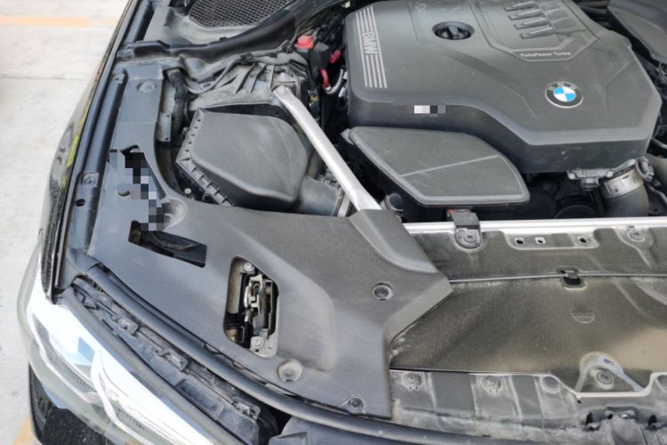 Used BMW 5 Series 2022 Second Facelift 525Li M Sport Package Engine Bay Right