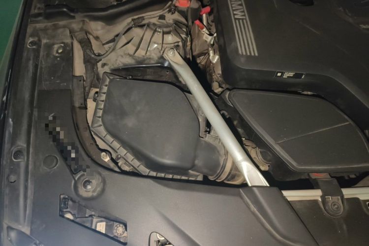 Used BMW 5 Series 2022 Restyled 530Li Leading Edition M Sport Package Engine Bay Right