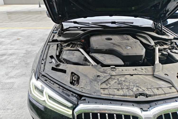 Used BMW 5 Series 2022 Updated 530Li Leading Edition Luxury Package Engine Bay Right