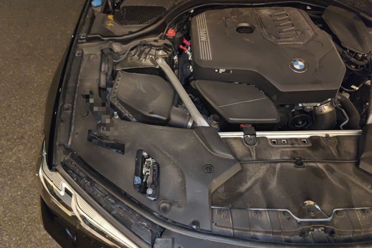 Used BMW 5 Series 2022 Restyled 525Li M Sport Package Engine Bay Right