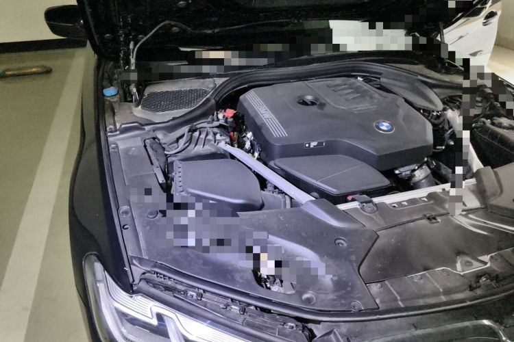 Used BMW 5 Series 2022 Restyled 525Li Luxury Package Engine Bay Right