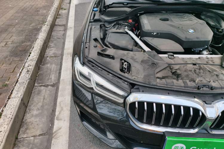 Used BMW 5 Series 2022 Restyled 525Li M Sport Package Engine Bay Right