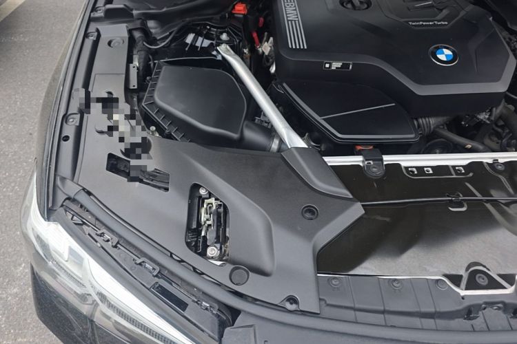 Used BMW 5 Series 2022 530Li Leading Model M Sport Package Engine Bay Right