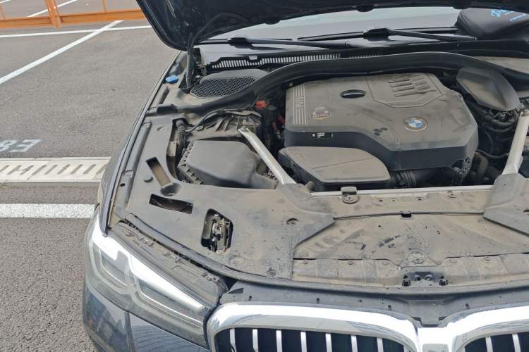 Used BMW 5 Series 2022 530Li Leading Model M Sport Package Engine Bay Right