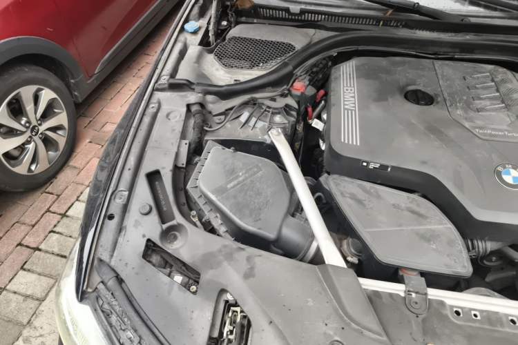 Used BMW 5 Series 2022 Restyled 530Li Leading Edition M Sport Package Engine Bay Right