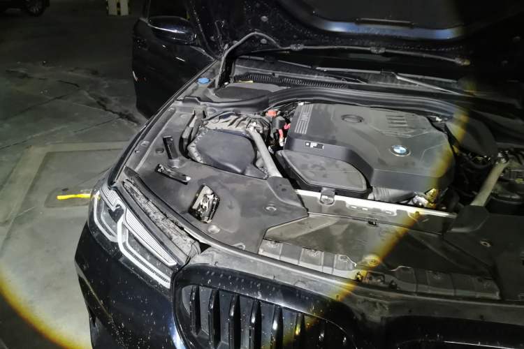 Used BMW 5 Series 2022 Second Facelift 530Li Leading Edition M Sport Package Engine Bay Right