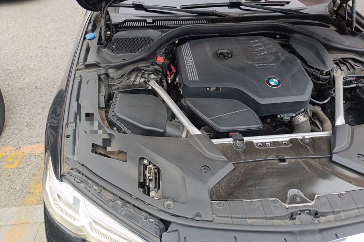 Used BMW 5 Series 2022 Restyled 525Li M Sport Package Engine Bay Right
