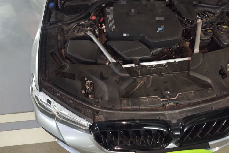 Used BMW 5 Series 2022 Restyled 530Li Leading Edition M Sport Package Engine Bay Right