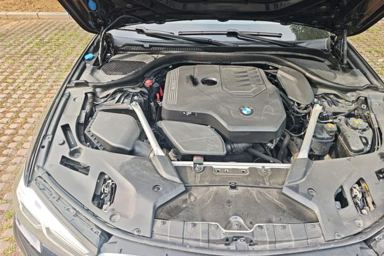 Used BMW 5 Series 2022 Updated 530Li Luxury Edition Premium Package Engine Bay Right