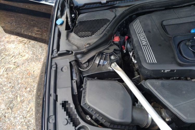 Used BMW 5 Series 2022 Restyled 525Li M Sport Package Engine Bay Right