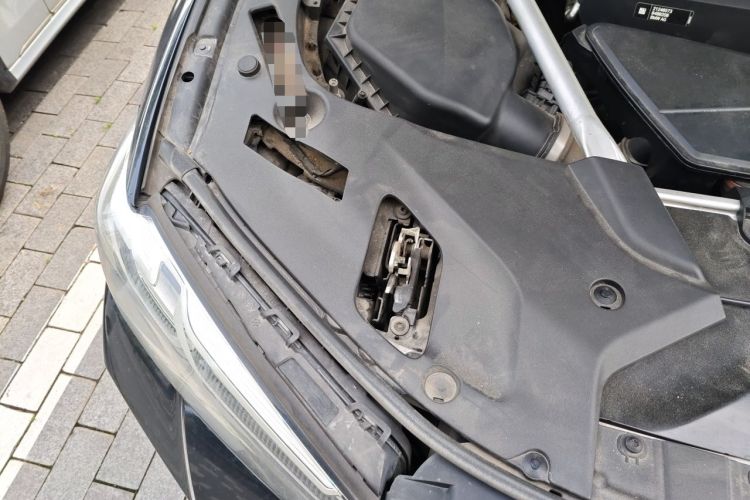 Used BMW 5 Series 2022 530i M Sport Package Engine Bay Right