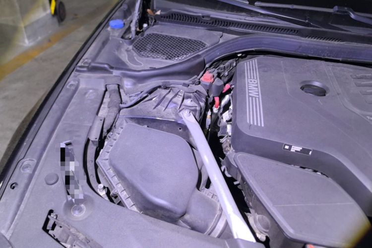 Used BMW 5 Series 2022 Second Facelift 525Li M Sport Package Engine Bay Right