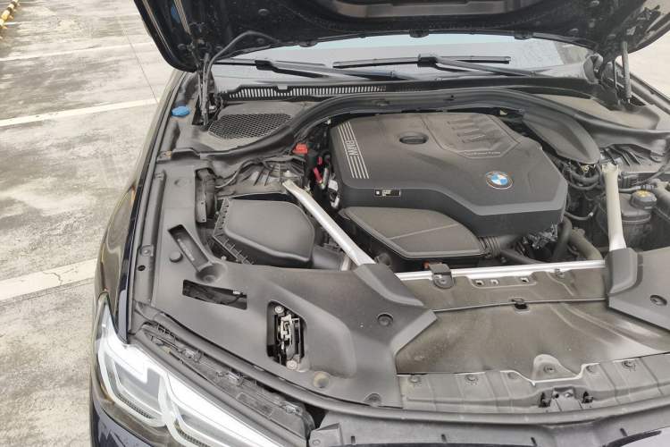 Used BMW 5 Series 2022 530Li Leading Model M Sport Package Engine Bay Right