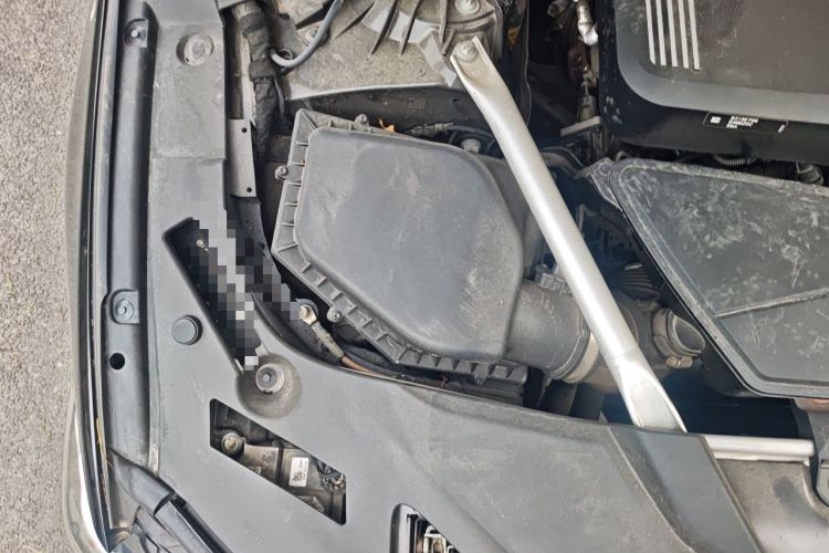 Used BMW 5 Series 2022 Restyled 525Li M Sport Package Engine Bay Right