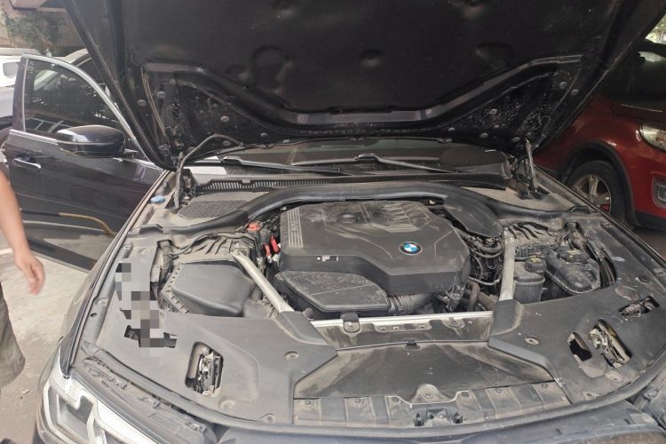 Used BMW 5 Series 2022 530Li Leading Model M Sport Package Engine Bay Right