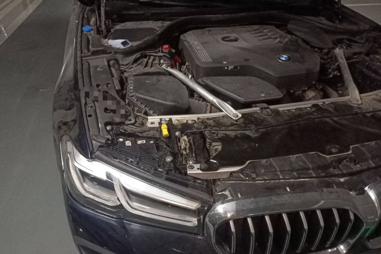 Used BMW 5 Series 2022 Second Facelift 525Li M Sport Package Engine Bay Right