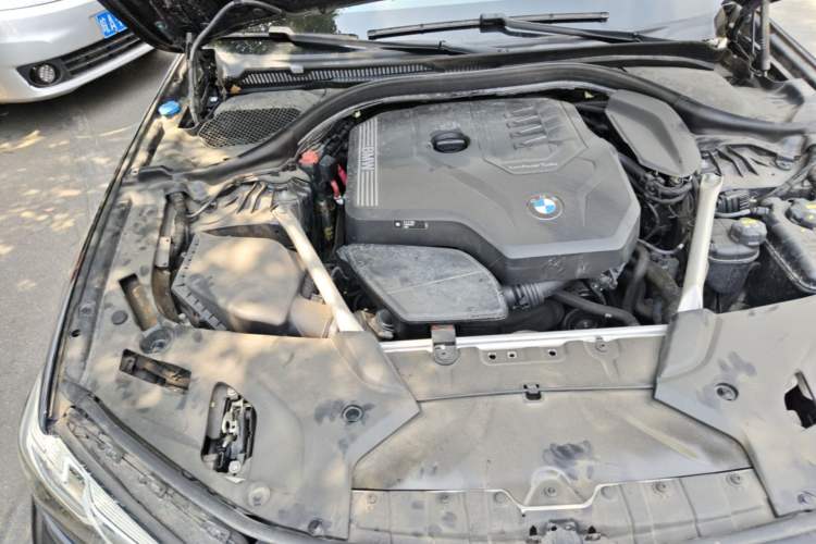 Used BMW 5 Series 2022 Restyled 530Li Leading Edition M Sport Package Engine Bay Right