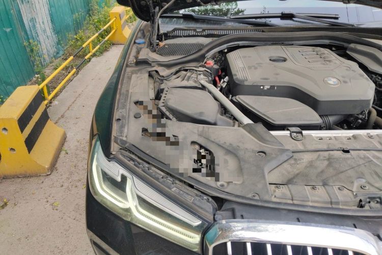 Used BMW 5 Series 2022 Revised Version 530Li xDrive M Sport Package Engine Bay Right