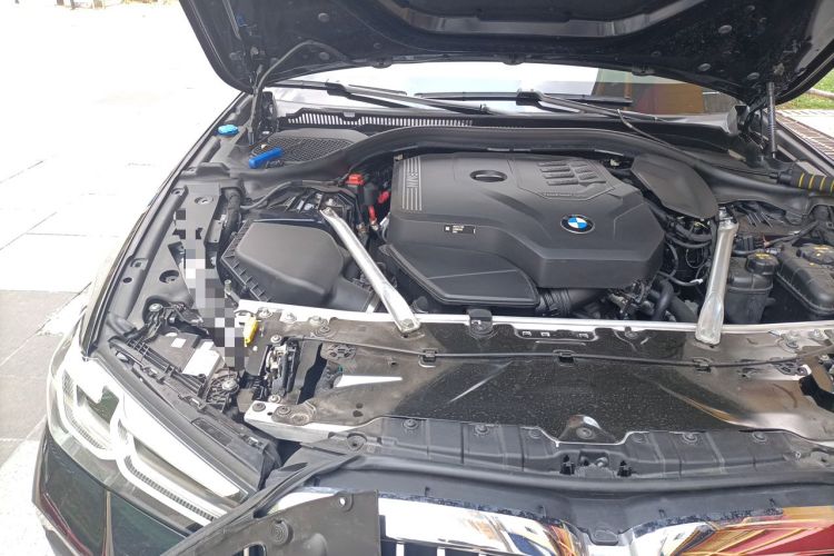 Used BMW 5 Series 2022 Second Facelift 530Li xDrive M Sport Package Engine Bay Right