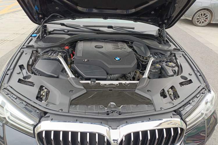 Used BMW 5 Series 2022 Second Facelift 530Li Leading Edition M Sport Package Engine Bay
