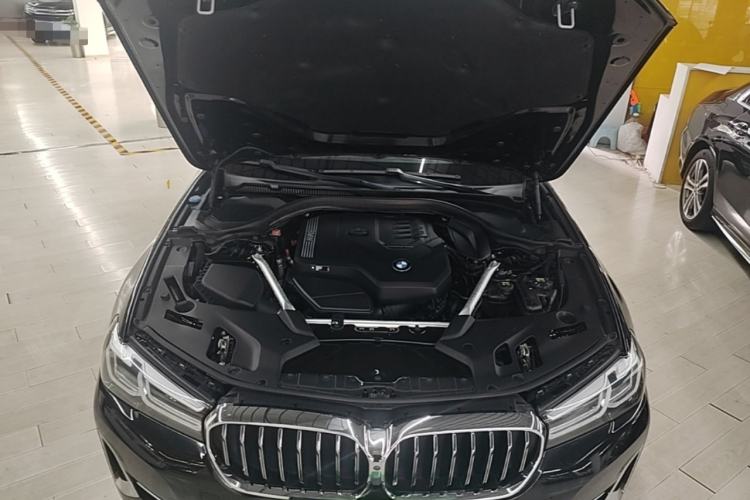 Used BMW 5 Series 2022 Second Facelift 530Li Luxury Edition Premium Package Engine Bay