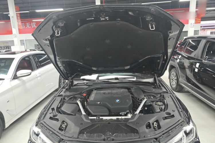 Used BMW 5 Series 2022 Second Facelift 525Li M Sport Package Engine Bay