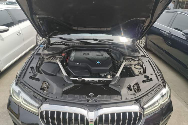 Used BMW 5 Series 2022 Restyled 525Li M Sport Package Engine Bay