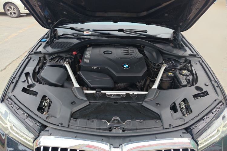 Used BMW 5 Series 2022 Second Facelift 530Li Luxury Version M Sport Package Engine Bay