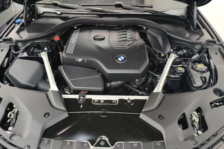 Used BMW 5 Series 2022 Restyled 530Li Leading Edition M Sport Package Engine Bay