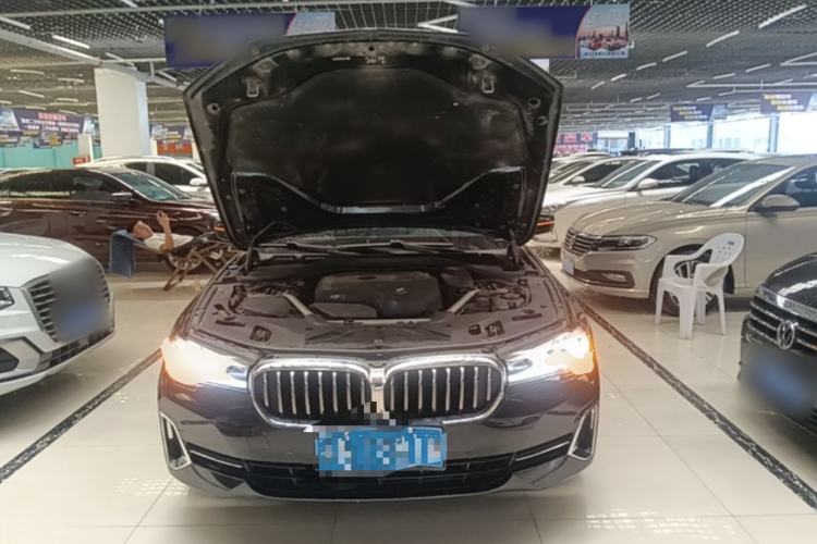 Used BMW 5 Series 2022 Second Facelift 530Li Leading Edition Luxury Package Engine Bay
