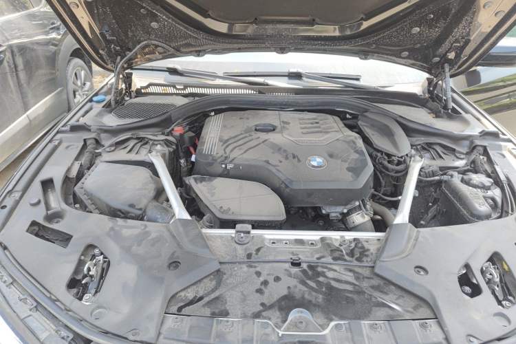 Used BMW 5 Series 2022 Second Facelift 525Li M Sport Package Engine Bay