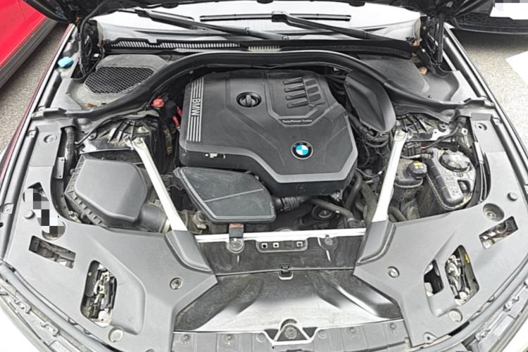 Used BMW 5 Series 2022 Restyled 530Li Leading Edition M Sport Package Engine Bay