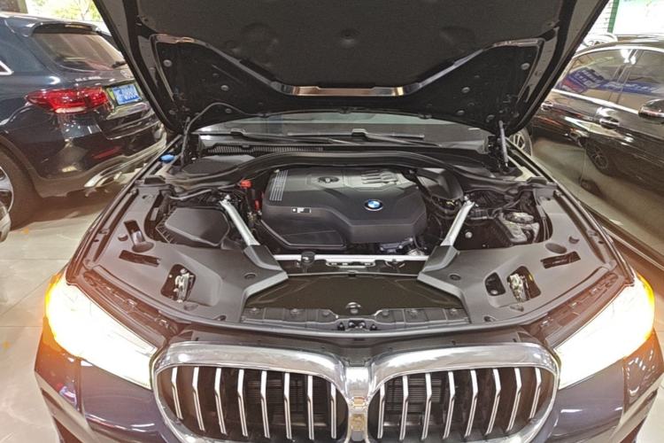 Used BMW 5 Series 2022 Second Facelift 525Li M Sport Package Engine Bay
