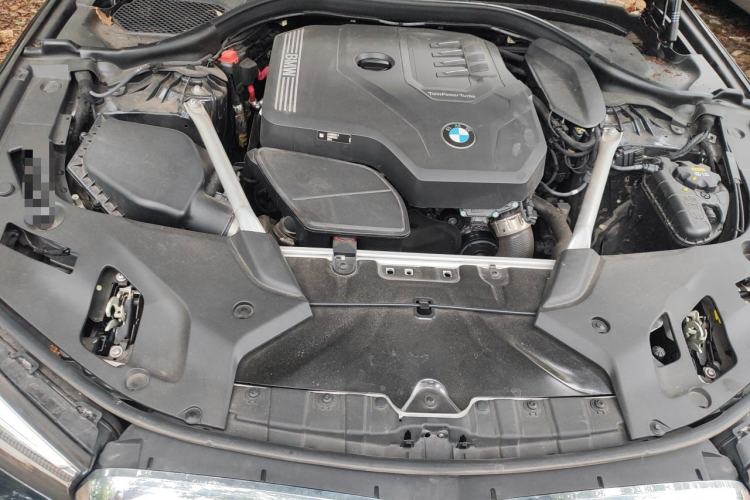 Used BMW 5 Series 2022 Second Facelift 525Li M Sport Package Engine Bay