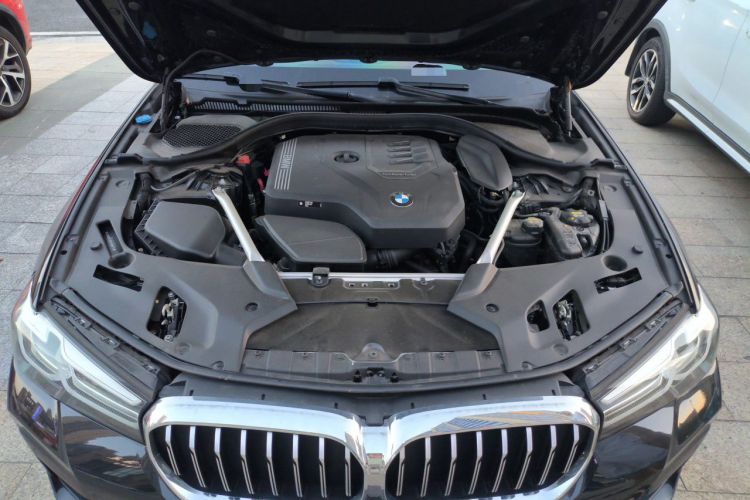 Used BMW 5 Series 2022 Second Facelift 530Li Leading Edition M Sport Package Engine Bay