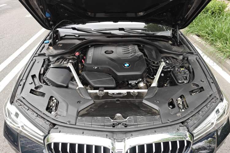 Used BMW 5 Series 2022 Restyled 525Li M Sport Package Engine Bay