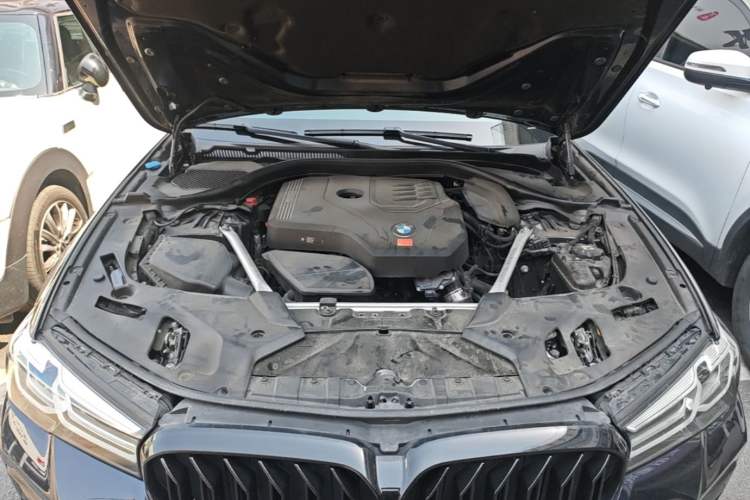 Used BMW 5 Series 2022 Restyled 525Li M Sport Package Engine Bay