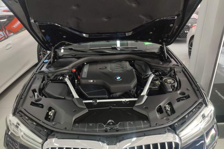 Used BMW 5 Series 2022 Second Facelift 530i M Sport Package Engine Bay