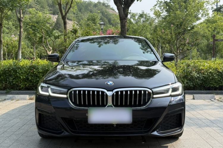 Used BMW 5 Series 2022 Restyled 530Li Leading Edition M Sport Package Exterior 1