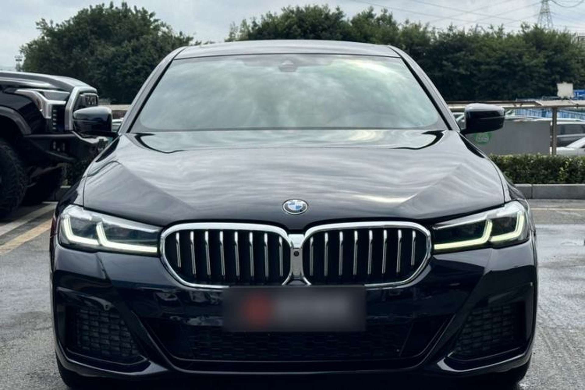 Used BMW 5 Series 2022 Second Facelift 530Li Luxury Version M Sport Package Exterior 1