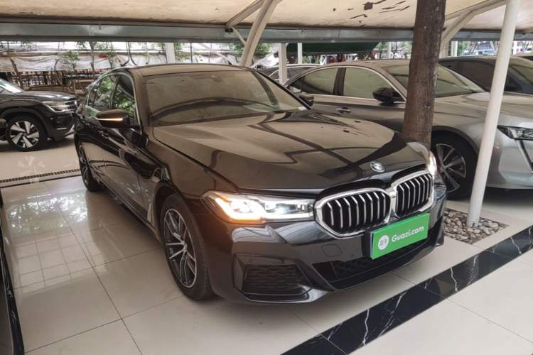 Used BMW 5 Series 2022 Restyled 525Li M Sport Package Exterior 1