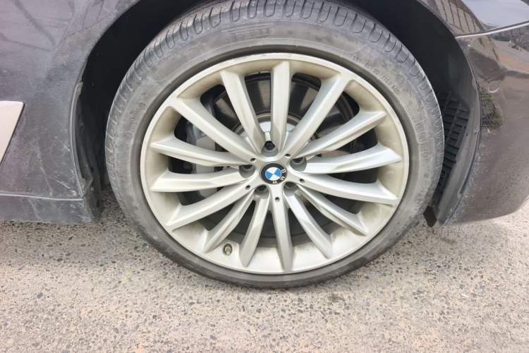 Used BMW 5 Series 2022 Second Facelift 530Li Luxury Edition Premium Package Exterior 1