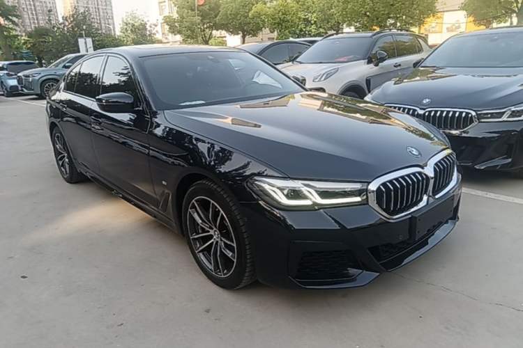 Used BMW 5 Series 2022 Second Facelift 525i M Sport Package Exterior 1