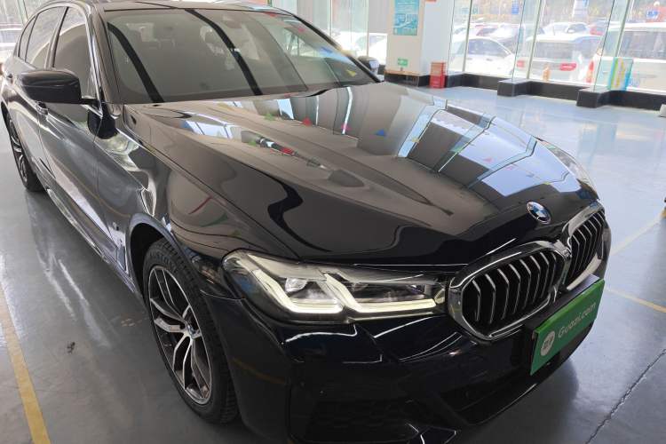Used BMW 5 Series 2022 Restyled 525Li M Sport Package Exterior 1