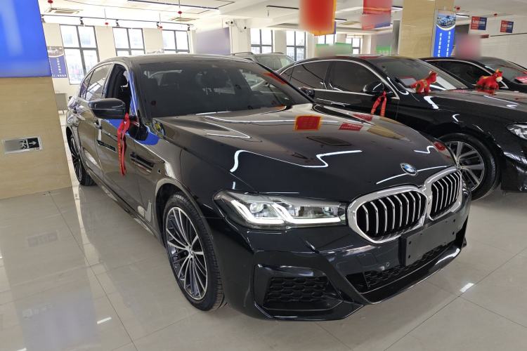 Used BMW 5 Series 2022 Restyled 530Li Leading Edition M Sport Package Exterior 1