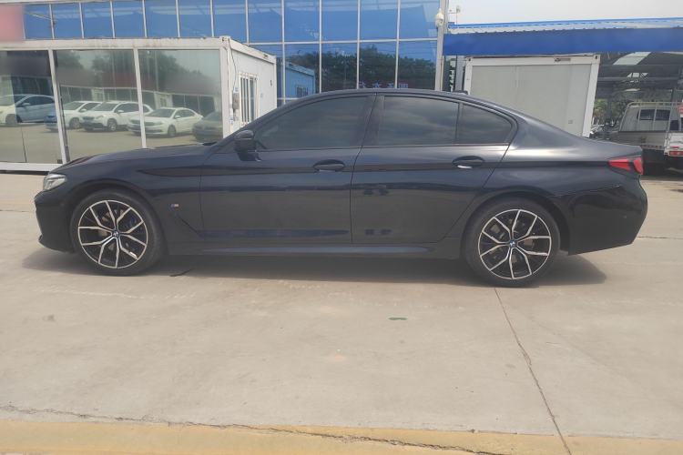 Used BMW 5 Series 2022 Second Facelift 530i M Sport Package Exterior 1