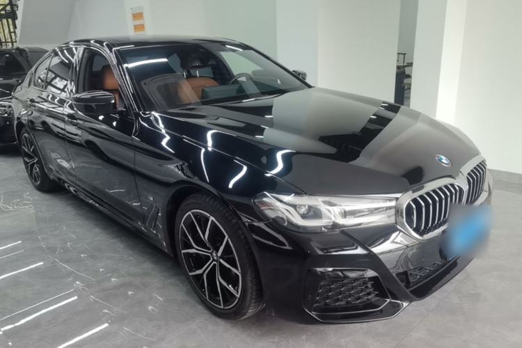 Used BMW 5 Series 2022 Second Facelift 530i M Sport Package Exterior 1