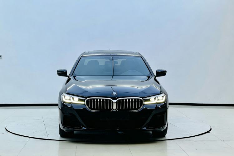 Used BMW 5 Series 2022 530Li Leading Model M Sport Package Exterior 1
