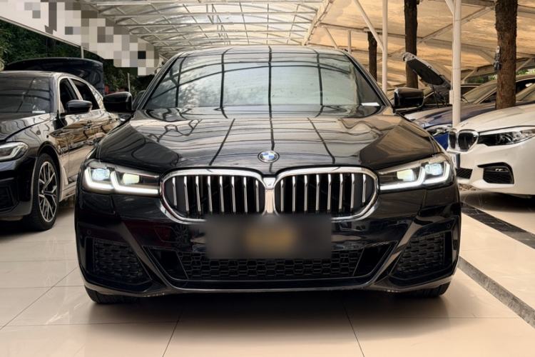 Used BMW 5 Series 2022 Restyled 525Li M Sport Package Exterior 1